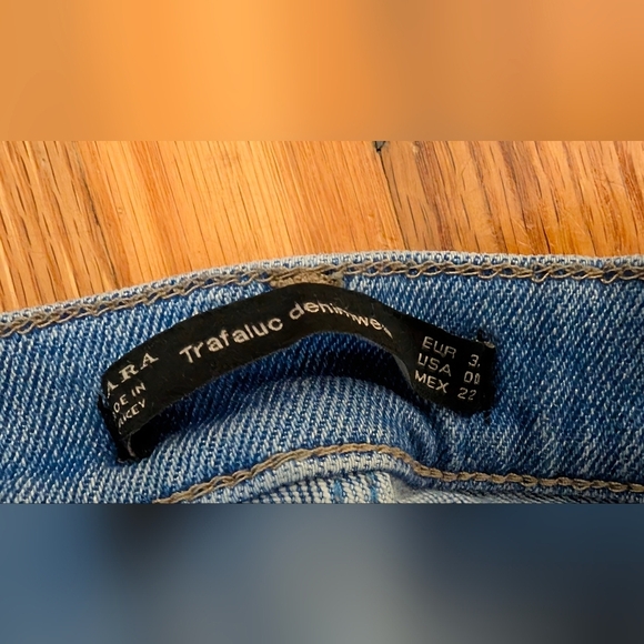 Women's Blue Distressed Jeans - Picture 2 of 6